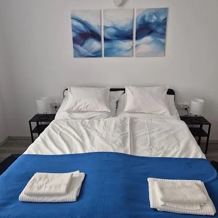 Leander Apartamento Gyömrő